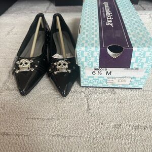 NIB Black Skull Embellished Women's Shoes